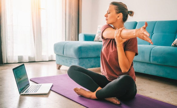 5 SIMPLE DAILY PRACTICES TO STAY STRONG